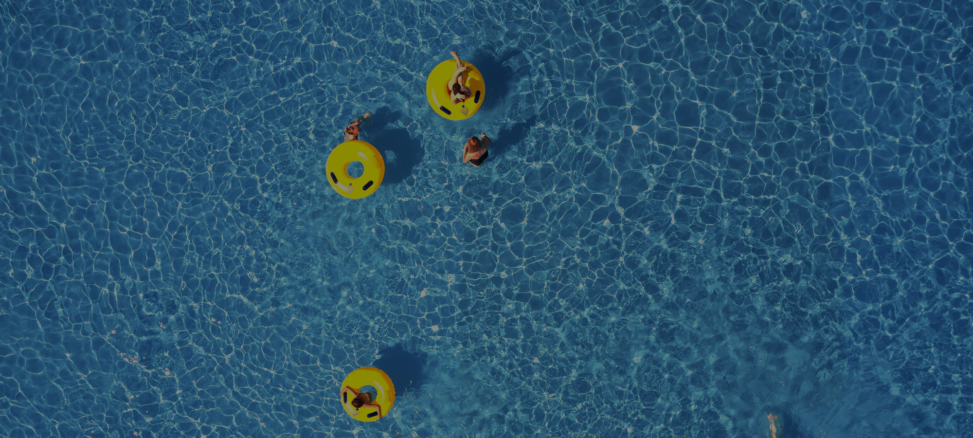 Image of 3 children on vacation